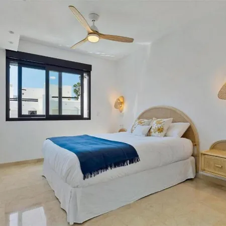 Holiday home Casa Adosada Junto A La Playa A 100 M Del Mar